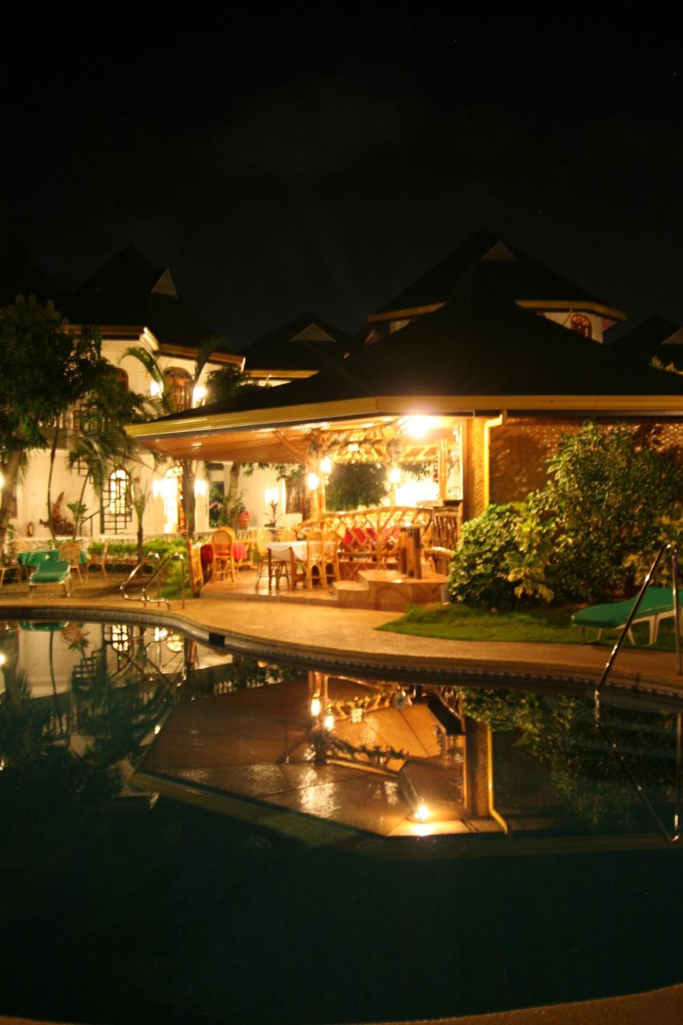 Dolce Vita Hotel Puerto Princesa Ngoại thất bức ảnh