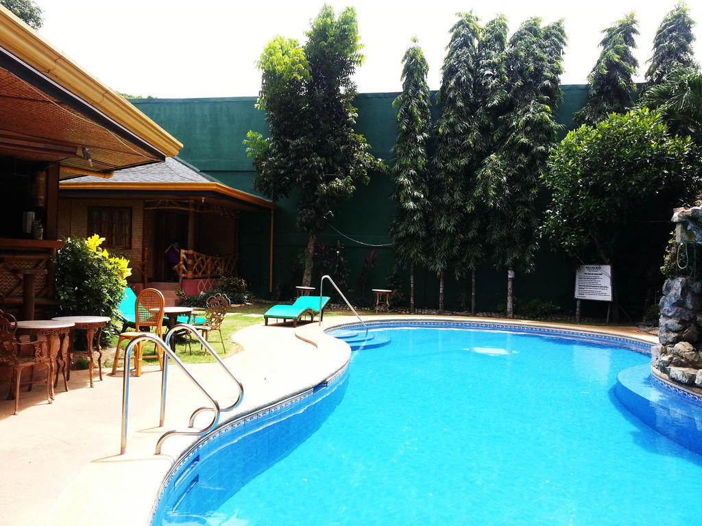 Dolce Vita Hotel Puerto Princesa Ngoại thất bức ảnh